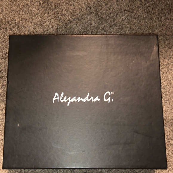 Authentic Alejandra G Wanda 2 Heels!! - Picture 5 of 6